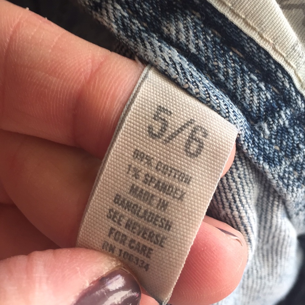Denim Capris - Picture 8 of 8